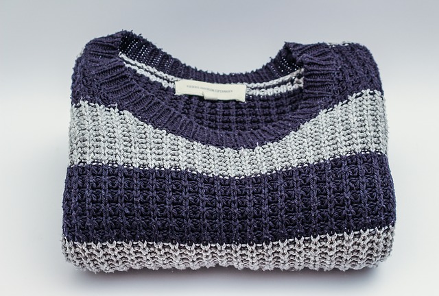 Sweter w paski wełniany